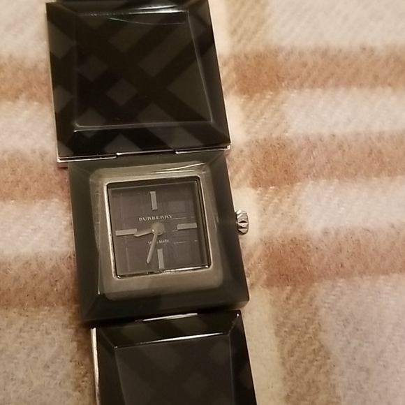 Burberry Watch - Picture 4 of 10